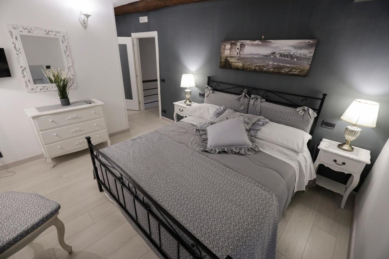 Happy House 31 Apartment Наполи Екстериор снимка