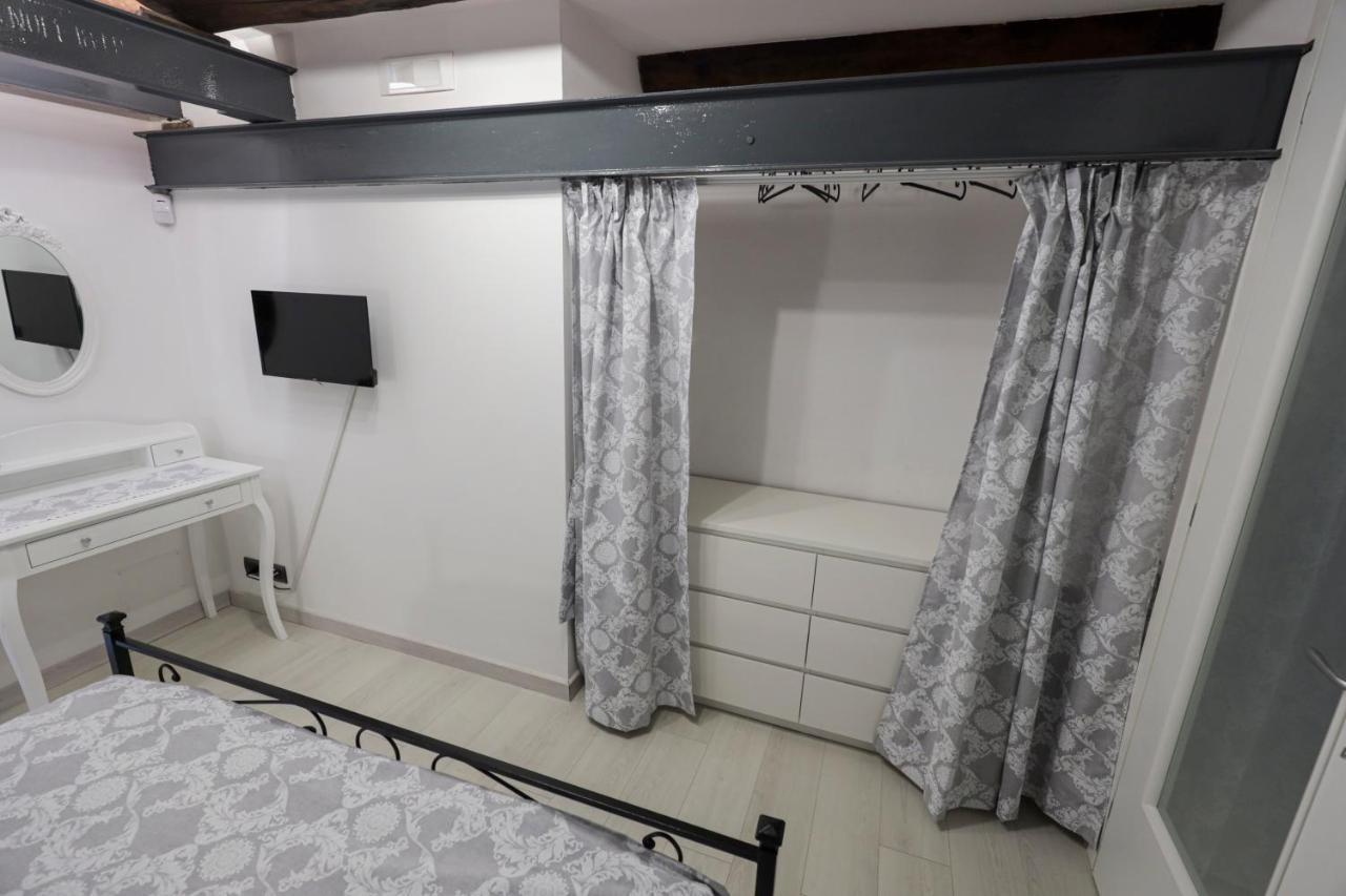 Happy House 31 Apartment Наполи Екстериор снимка