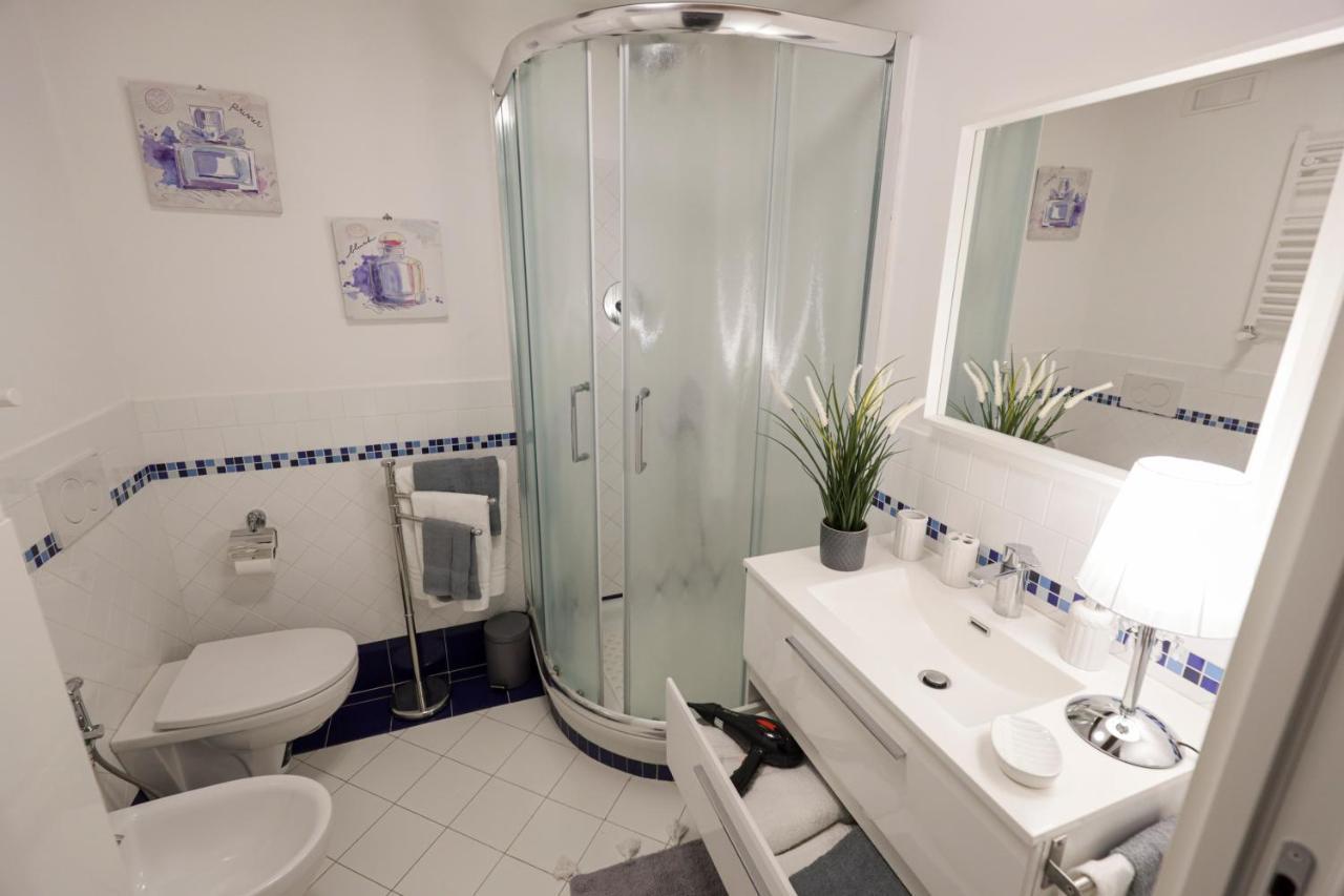 Happy House 31 Apartment Наполи Екстериор снимка